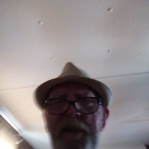 Meet your Posher, Chuck